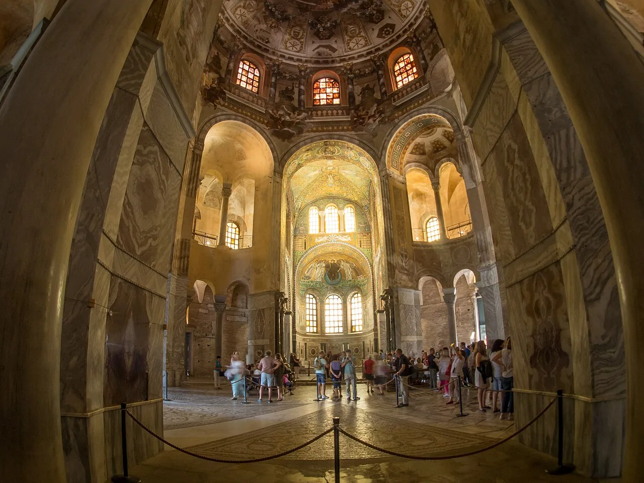 Interno di San Vitale, Ravenna